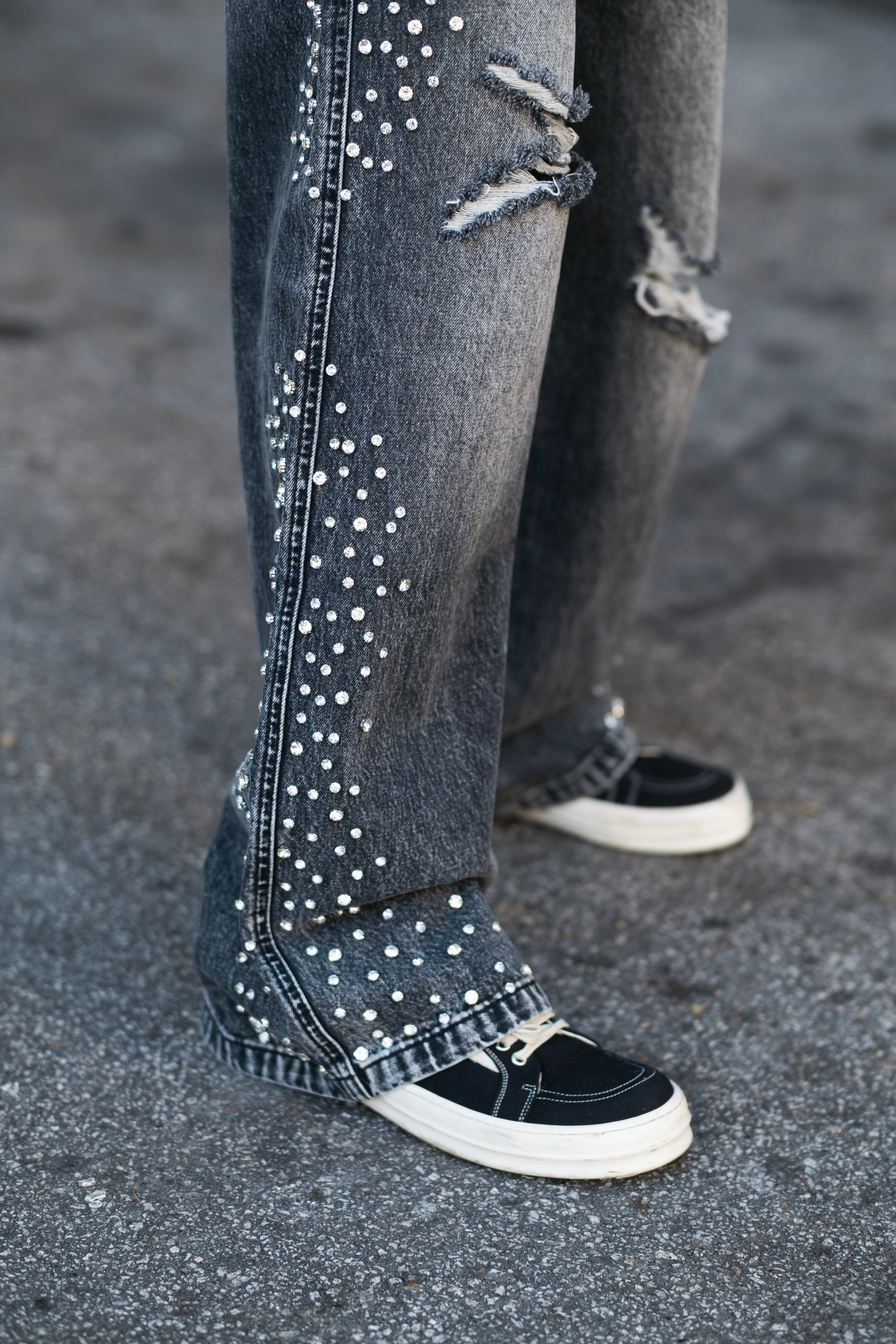 Mixed Emotions Grey ‘Stone’ Baggy Jeans
